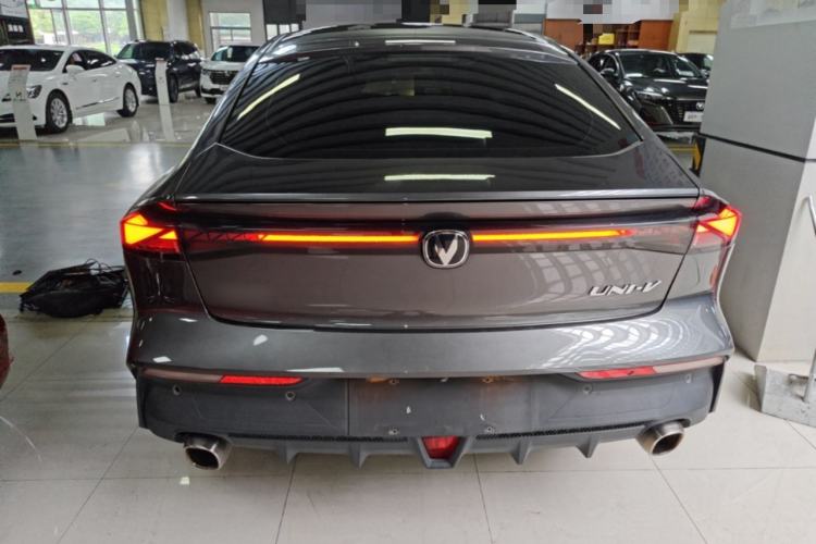 Used CHANGAN UNI-V 2022 1.5T Prestige Version Rear