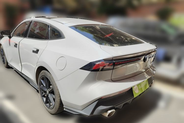 Used CHANGAN UNI-V 2022 1.5T Prestige Version Rear Left 45 Deg