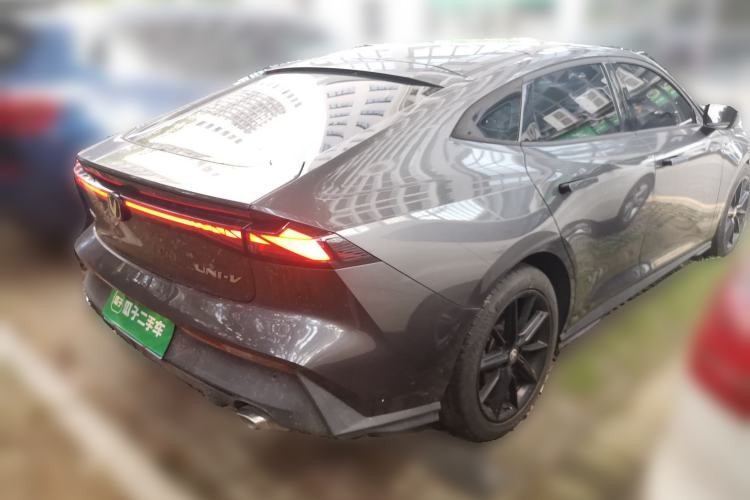 Used CHANGAN UNI-V 2022 1.5T Prestige Version Rear Right 45 Deg