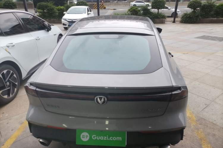 Used CHANGAN UNI-V 2022 1.5T Smart Navigation Version Rear