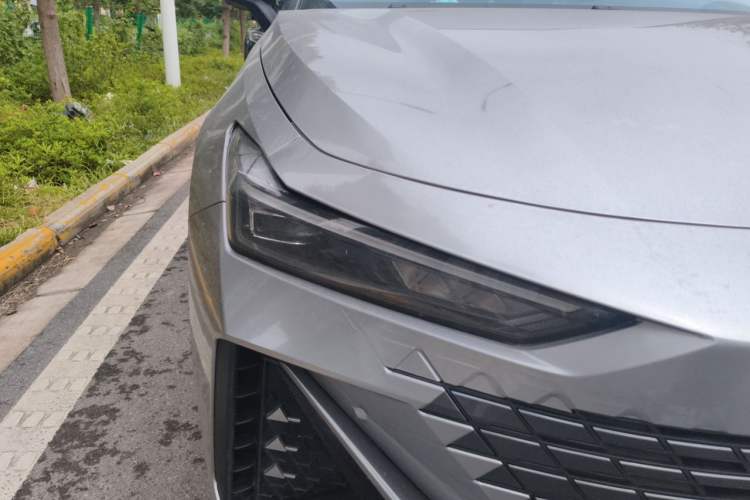 Used CHANGAN UNI-V 2022 1.5T Prestige Version Right Front Headlight