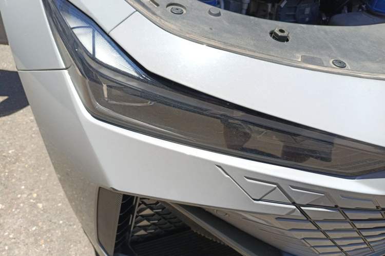 Used CHANGAN UNI-V 2022 1.5T Prestige Version Right Front Headlight