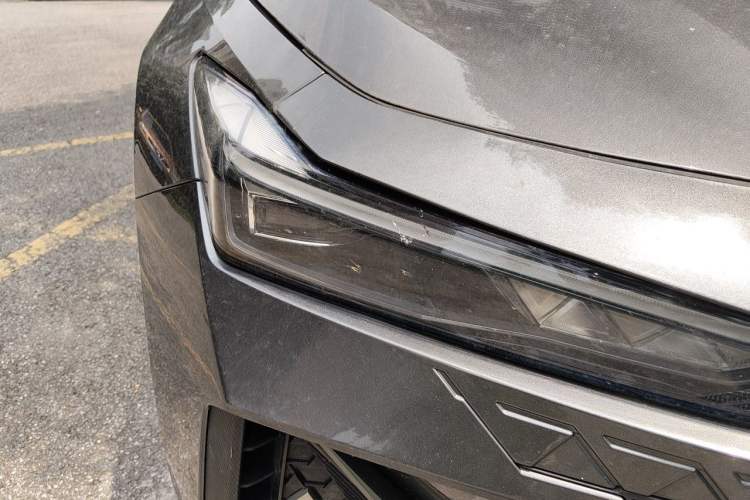Used CHANGAN UNI-V 2022 1.5T Prestige Version Right Front Headlight