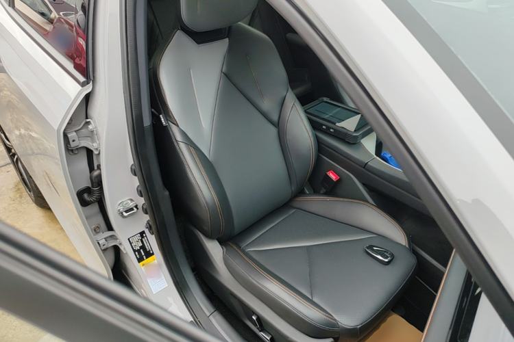 Used CHANGAN UNI-V 2022 1.5T Prestige Version Right Front Seat