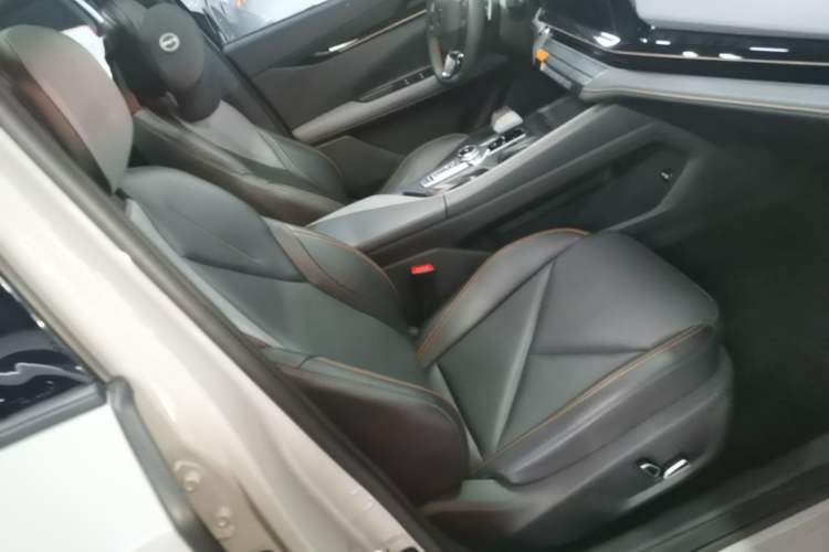 Used CHANGAN UNI-V 2022 1.5T Prestige Version Right Front Seat