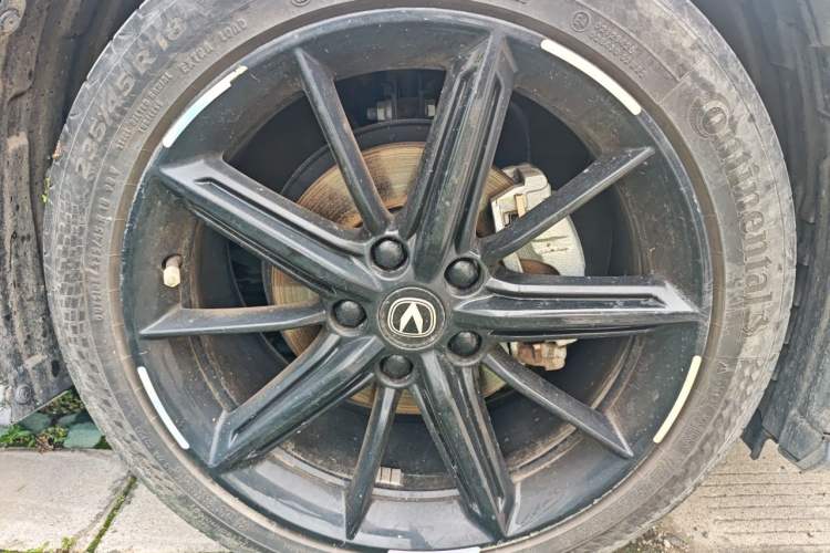 Used CHANGAN UNI-V 2022 1.5T Prestige Version Right Front Wheel Hub