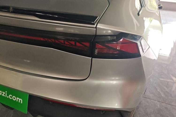 Used CHANGAN UNI-V 2022 1.5T Prestige Version Right Rear Taillight