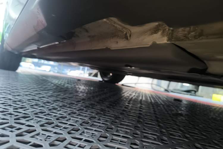 Used CHANGAN UNI-V 2022 1.5T Prestige Version Right Side Sill