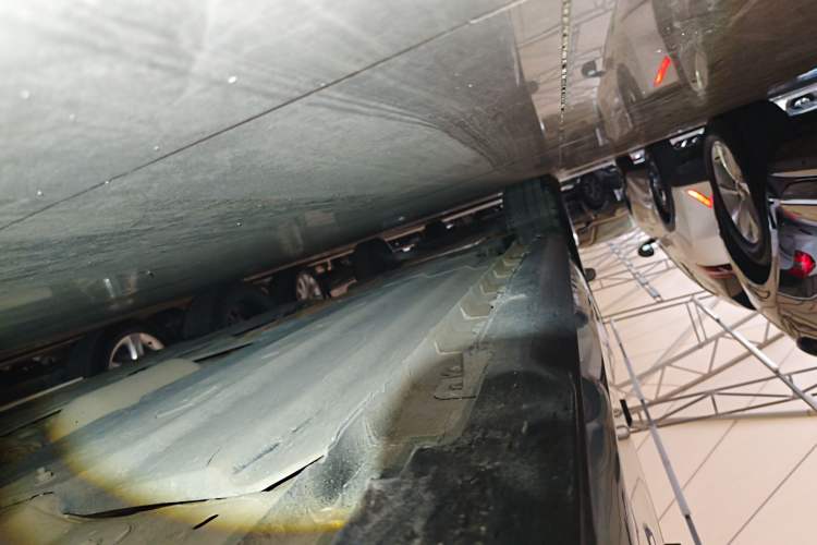 Used CHANGAN UNI-V 2022 1.5T Prestige Version Right Side Sill