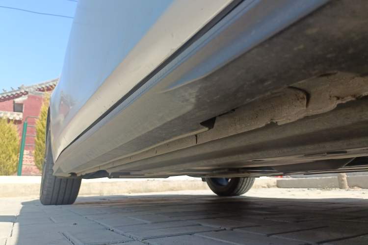 Used CHANGAN UNI-V 2022 1.5T Prestige Version Right Side Sill