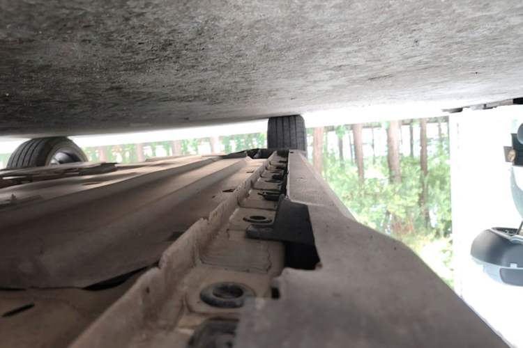 Used CHANGAN UNI-V 2022 1.5T Prestige Version Right Side Sill