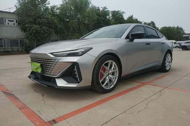 Used CHANGAN UNI-V 2022 1.5T Prestige Version