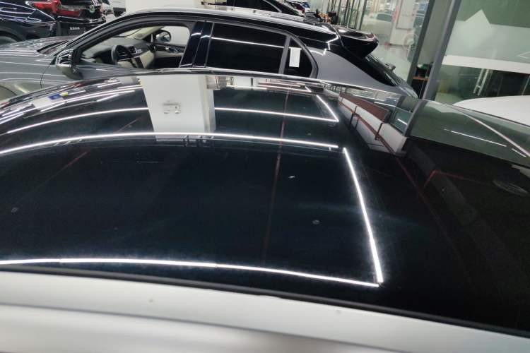 Used CHANGAN UNI-V 2022 1.5T Prestige Version Roof