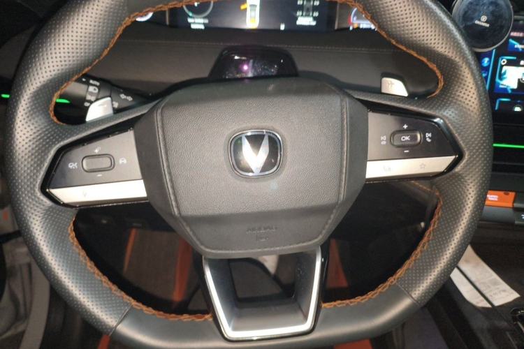 Used CHANGAN UNI-V 2022 1.5T Sport Edition Steering Wheel