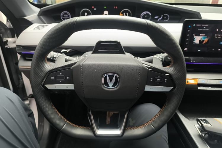 Used CHANGAN UNI-V 2022 1.5T Prestige Version Steering Wheel