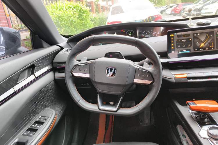Used CHANGAN UNI-V 2022 1.5T Prestige Version Steering Wheel