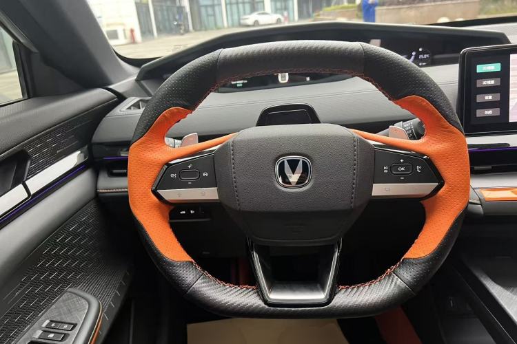 Used CHANGAN UNI-V 2022 1.5T Prestige Version Steering Wheel