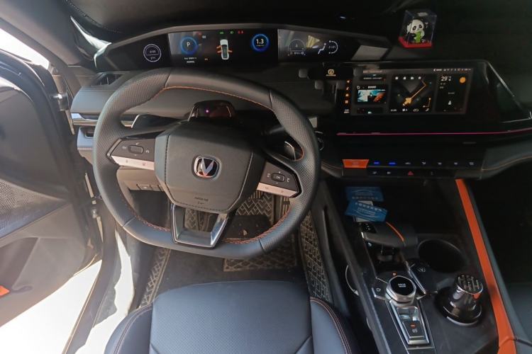 Used CHANGAN UNI-V 2022 1.5T Prestige Version Steering Wheel