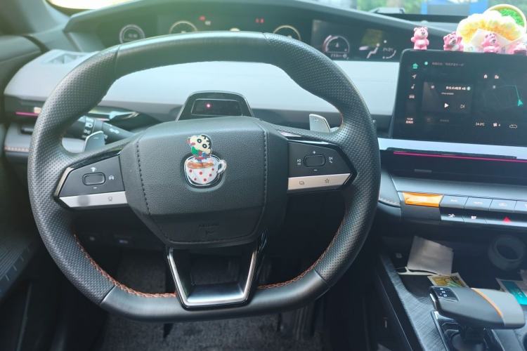 Used CHANGAN UNI-V 2022 1.5T Smart Navigation Version Steering Wheel