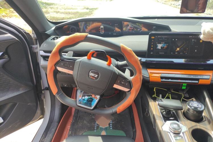 Used CHANGAN UNI-V 2022 1.5T Prestige Version Steering Wheel