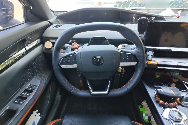 Used CHANGAN UNI-V 2022 2.0T Leading-Speed Edition Steering Wheel