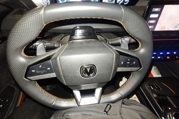 Used CHANGAN UNI-V 2022 1.5T Prestige Version Steering Wheel
