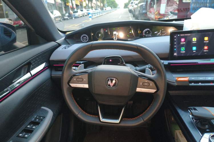 Used CHANGAN UNI-V 2022 1.5T Prestige Version Steering Wheel