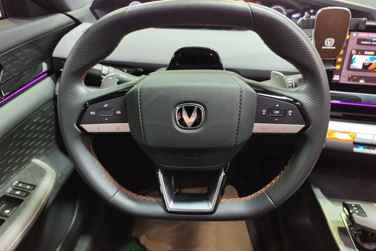 Used CHANGAN UNI-V 2022 1.5T Prestige Version Steering Wheel