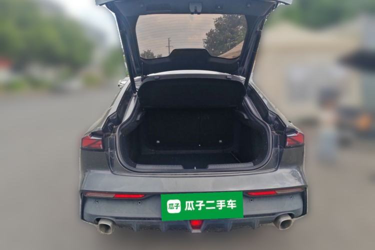 Used CHANGAN UNI-V 2022 1.5T Prestige Version Trunk