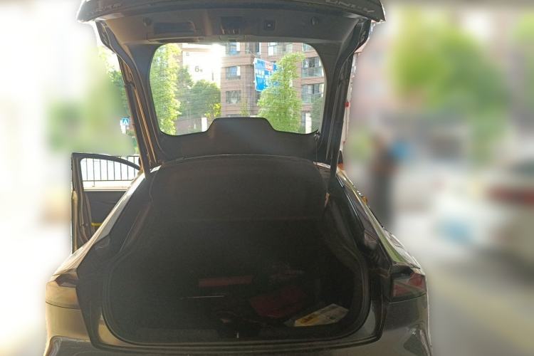 Used CHANGAN UNI-V 2022 1.5T Sport Edition Trunk