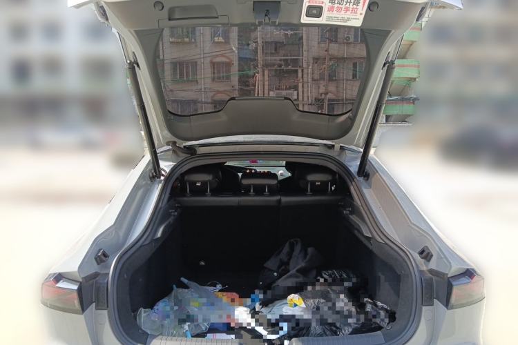 Used CHANGAN UNI-V 2022 1.5T Sport Edition Trunk