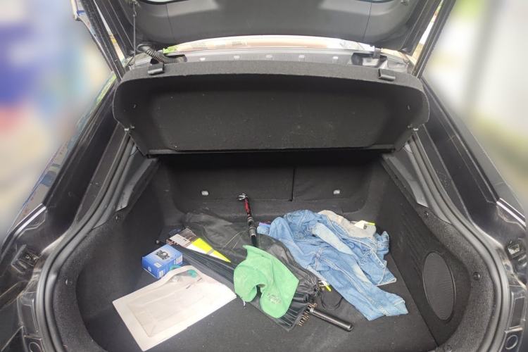 Used CHANGAN UNI-V 2022 1.5T Prestige Version Trunk