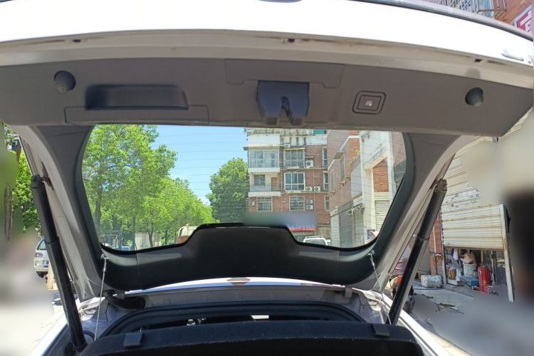 Used CHANGAN UNI-V 2022 1.5T Prestige Version Trunk
