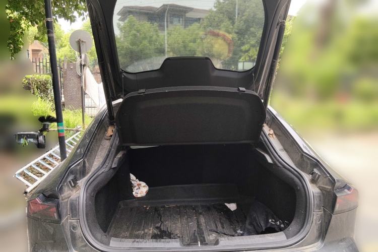 Used CHANGAN UNI-V 2022 1.5T Prestige Version Trunk