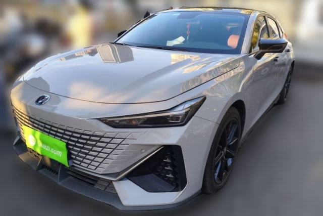 Used CHANGAN UNI-V 2022 1.5T Prestige Version