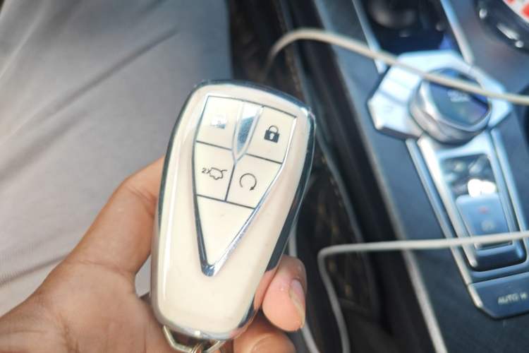 Used CHANGAN UNI-V 2022 1.5T Sport Edition Vehicle Key