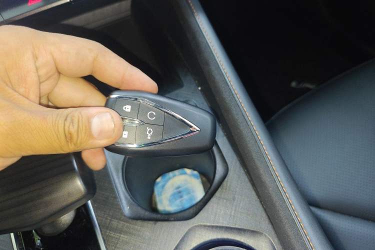 Used CHANGAN UNI-V 2022 1.5T Sport Edition Vehicle Key