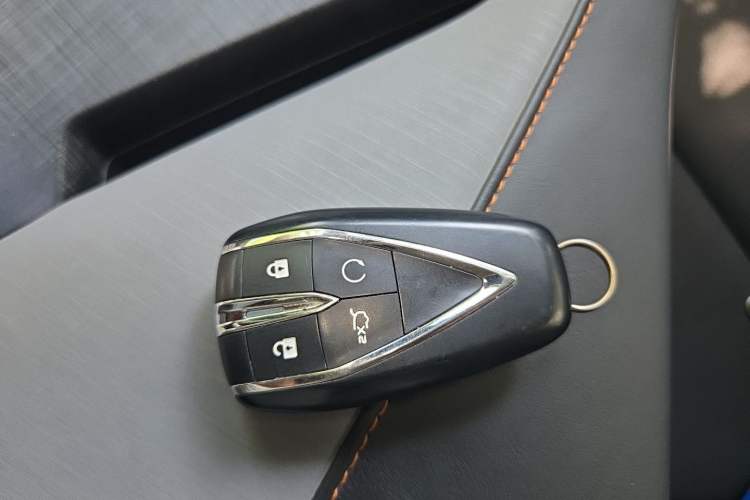 Used CHANGAN UNI-V 2022 1.5T Prestige Version Vehicle Key