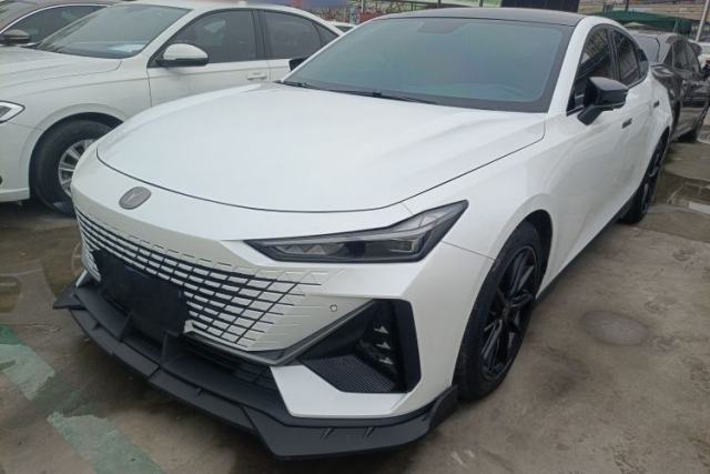 Used CHANGAN UNI-V 2022 1.5T Prestige Version