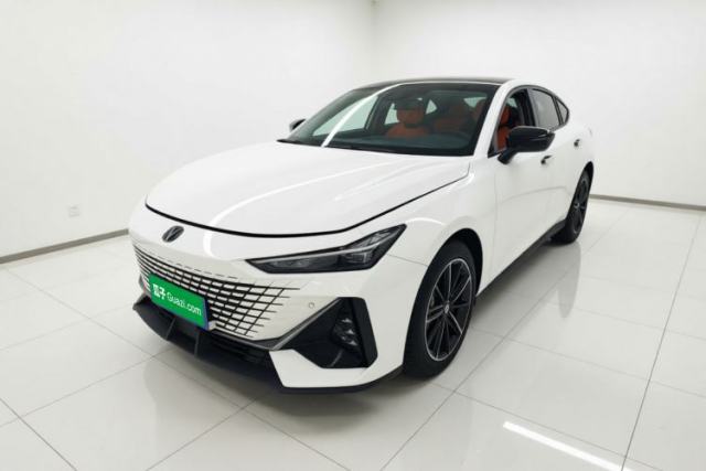 Used CHANGAN UNI-V 2022 1.5T Prestige Version