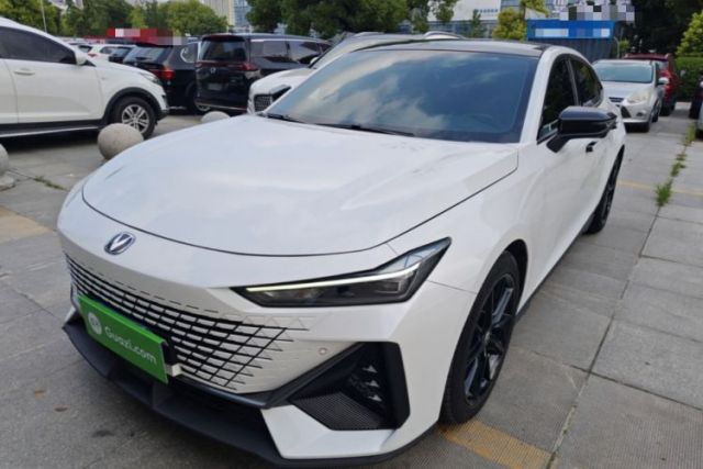 Used CHANGAN UNI-V 2022 1.5T Prestige Version