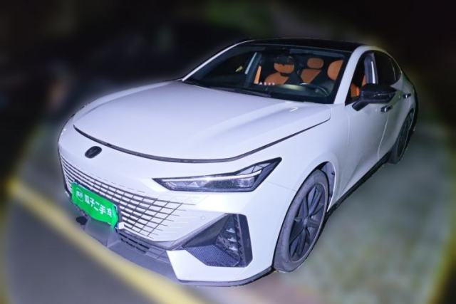 Used CHANGAN UNI-V 2022 1.5T Prestige Version
