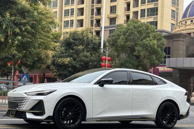 Used CHANGAN UNI-V 2022 1.5T Sport Edition
