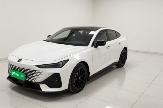 Used CHANGAN UNI-V 2022 1.5T Prestige Version