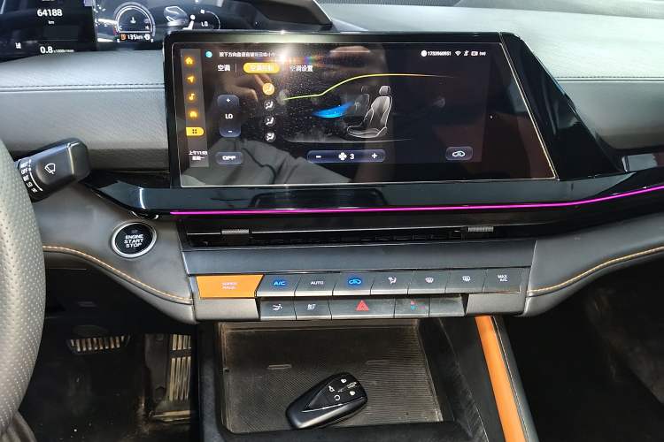 Used CHANGAN UNI-V 2022 1.5T Prestige Version Audio And AC Panel