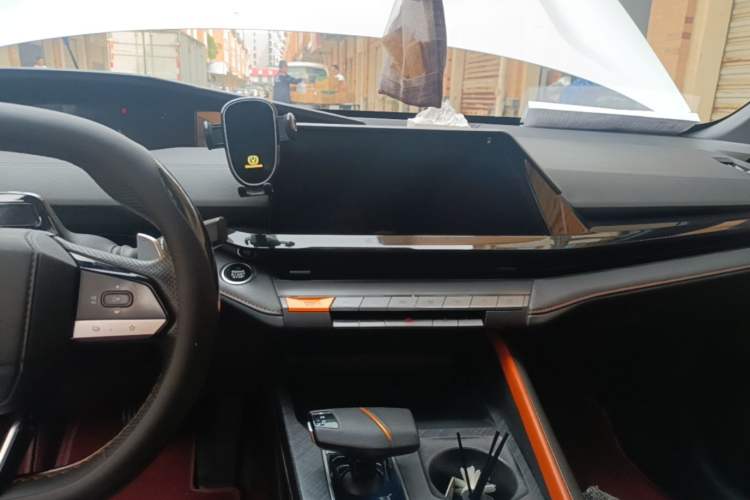 Used CHANGAN UNI-V 2022 1.5T Prestige Version Audio And AC Panel