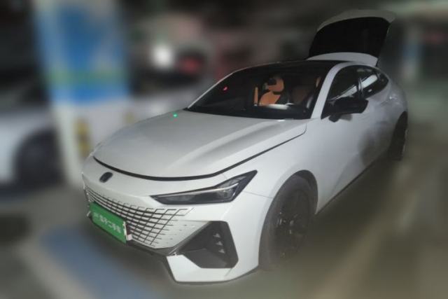 Used CHANGAN UNI-V 2022 1.5T Prestige Version