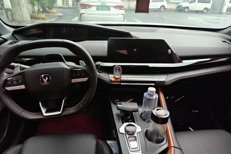 Used CHANGAN UNI-V 2022 1.5T Smart Navigation Version Center Console