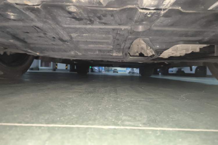 Used CHANGAN UNI-V 2022 1.5T Prestige Version Chassis Front