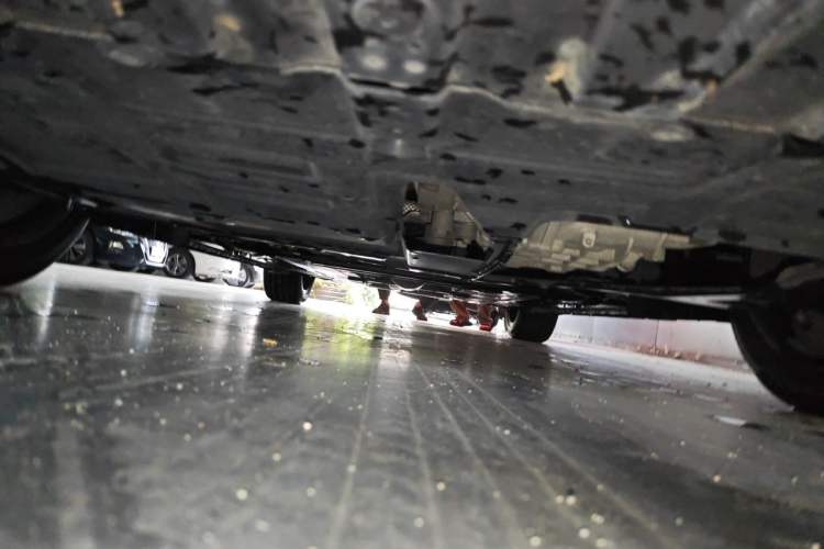 Used CHANGAN UNI-V 2022 1.5T Smart Navigation Version Chassis Front